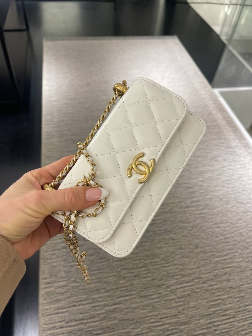 CHANEL Crossbody bags front view - Women's luxury Bags