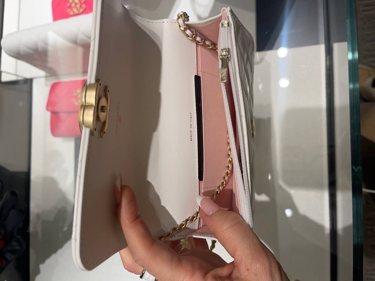 CHANEL Crossbody bags side view - Women's luxury Bags
