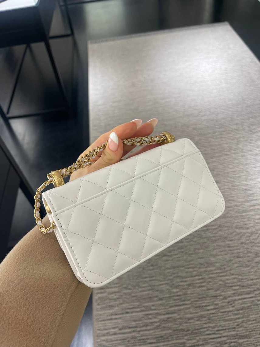 CHANEL Crossbody bags side view - Women's luxury Bags