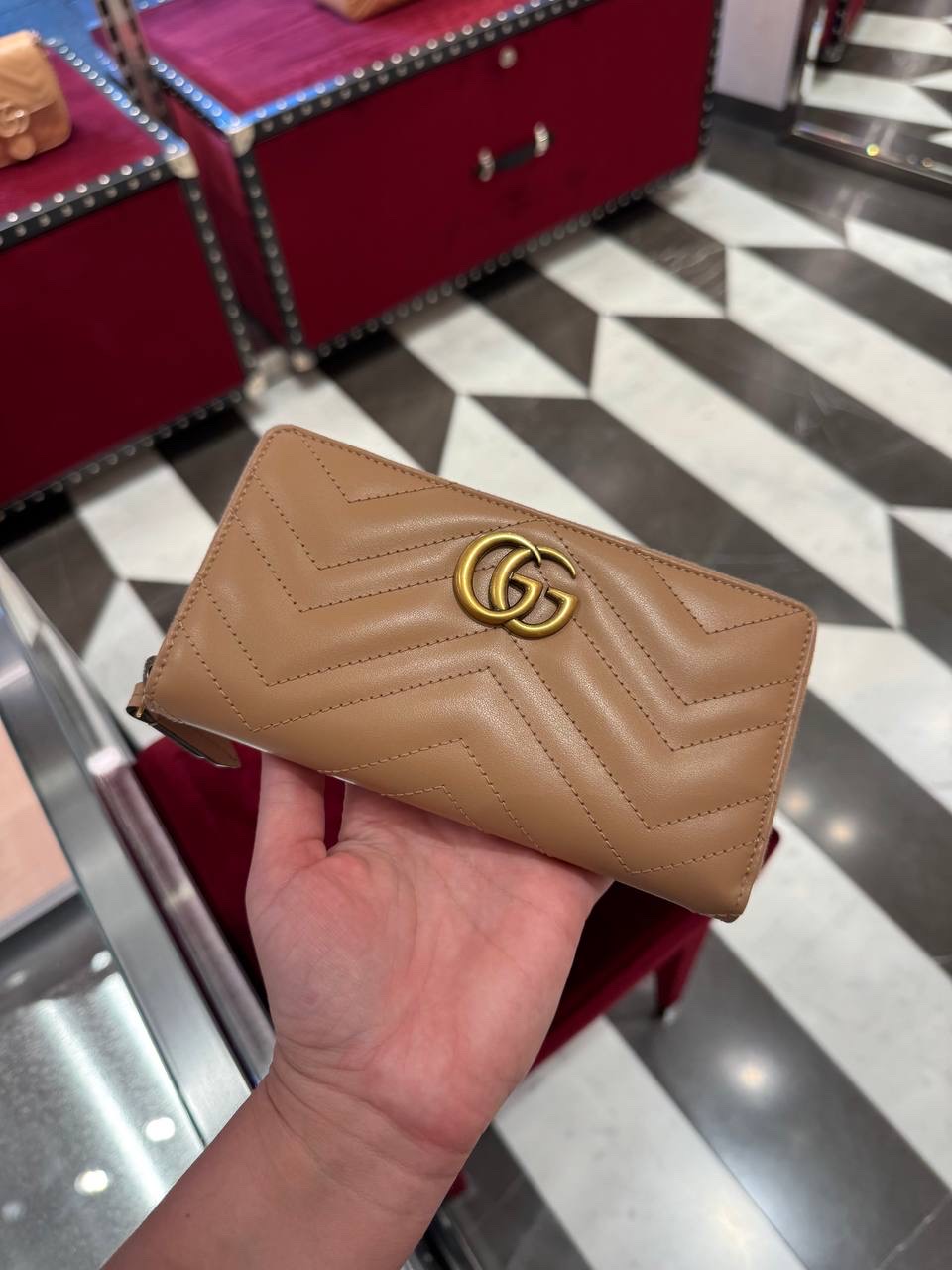 GUCCI Wallets and small leather goods side view - Women's luxury Accessories