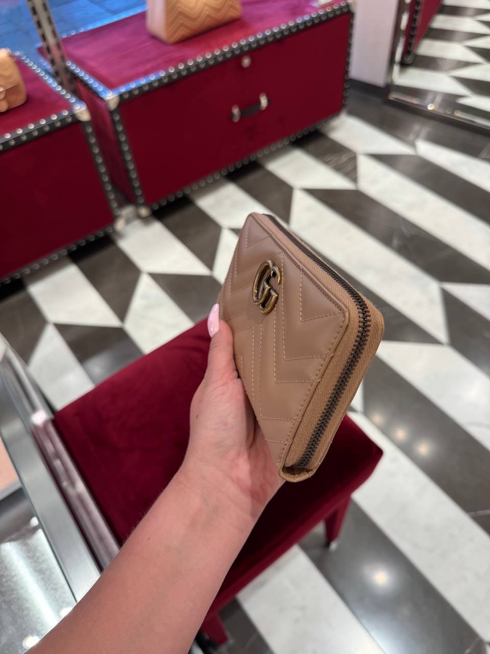 GUCCI Wallets and small leather goods side view - Women's luxury Accessories