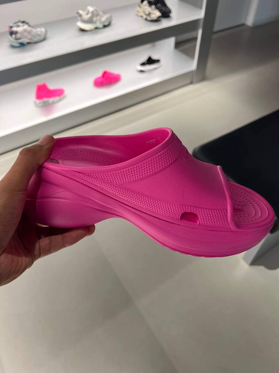 BALENCIAGA Slides side view - Women's luxury Shoes