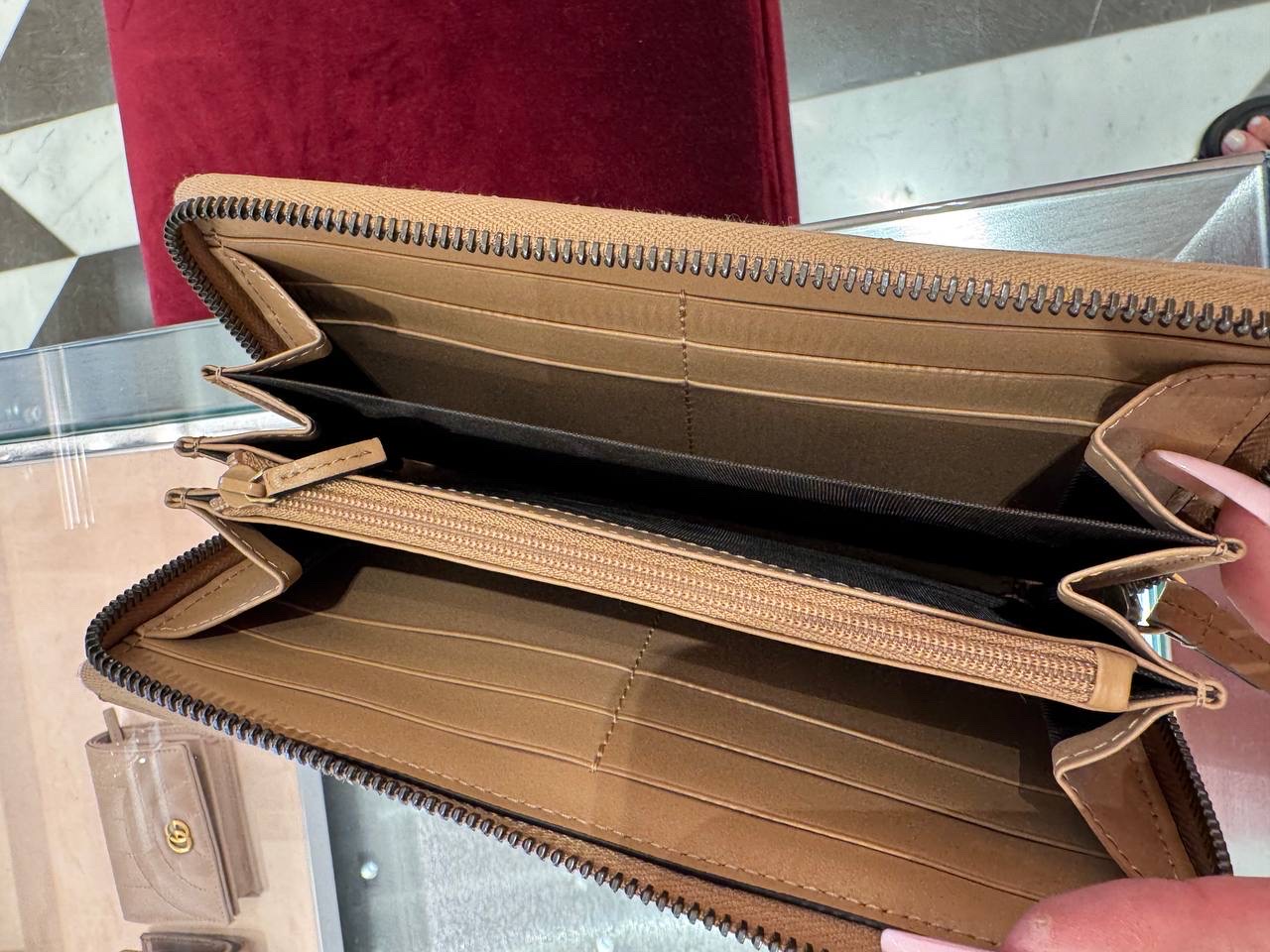 GUCCI Wallets and small leather goods side view - Women's luxury Accessories