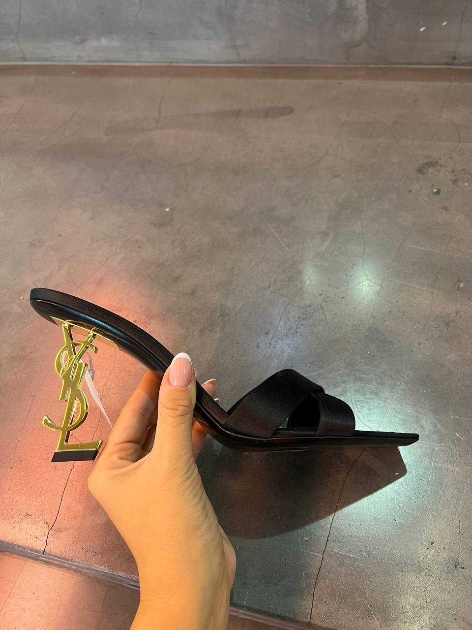 YVES SAINT LAURENT Sandals side view - Women's luxury Shoes