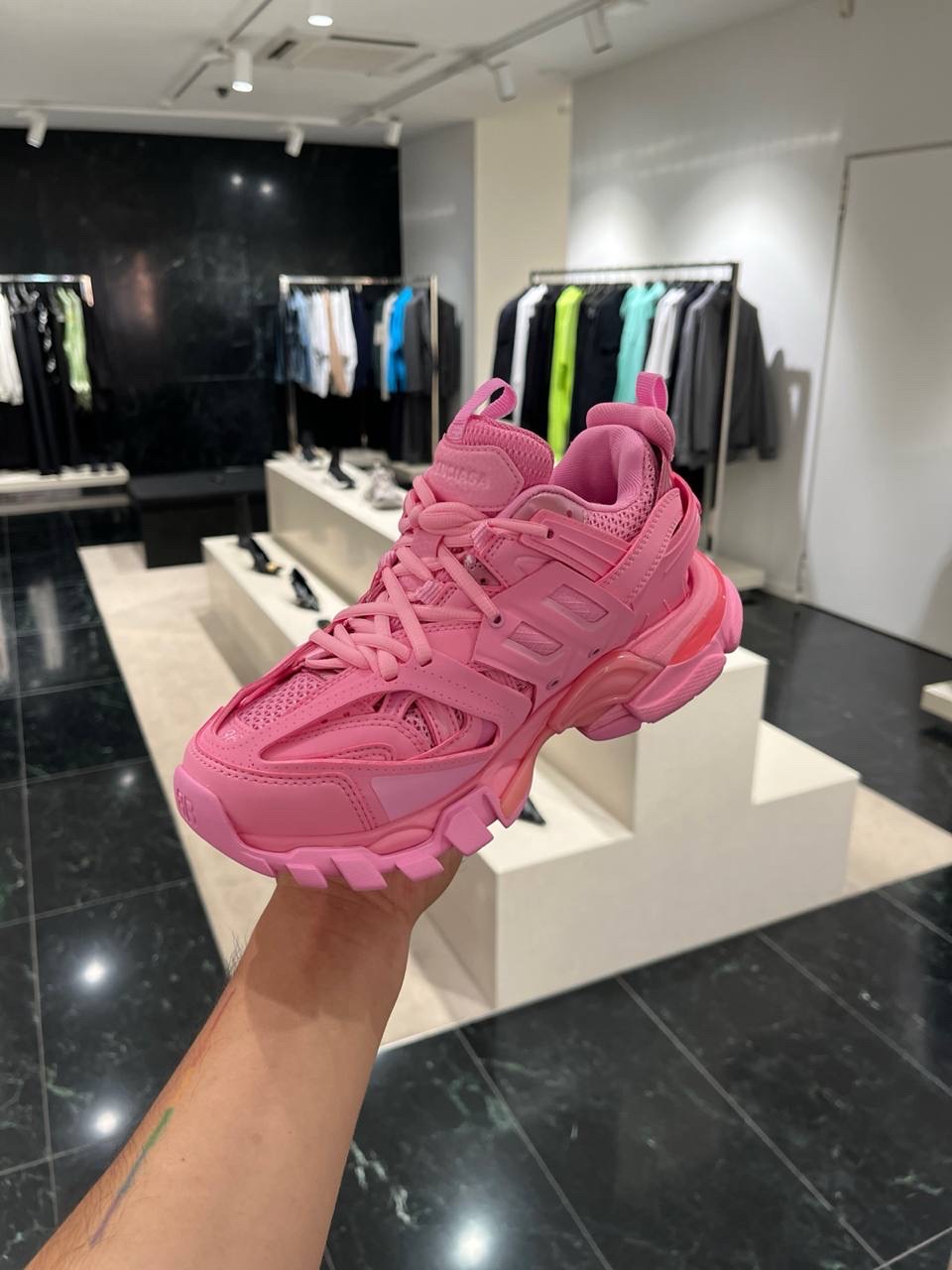 BALENCIAGA Sneakers side view - Women's luxury Shoes