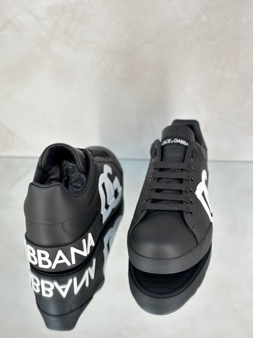 DOLCE & GABBANA Sneakers side view - Men's luxury Shoes