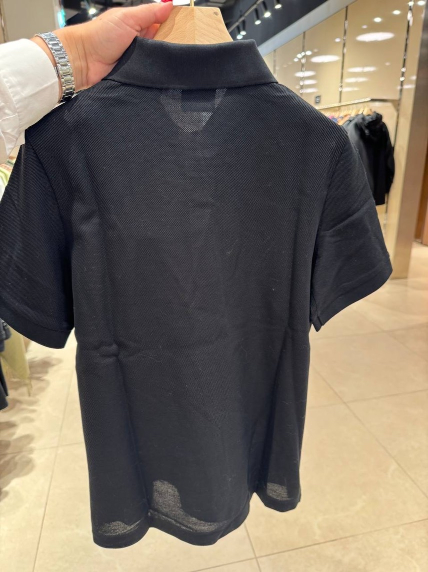 BURBERRY T-shirt and Polo side view - Women's luxury Clothes
