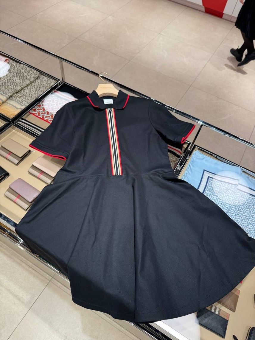 BURBERRY Dresses front view - Women's luxury Clothes