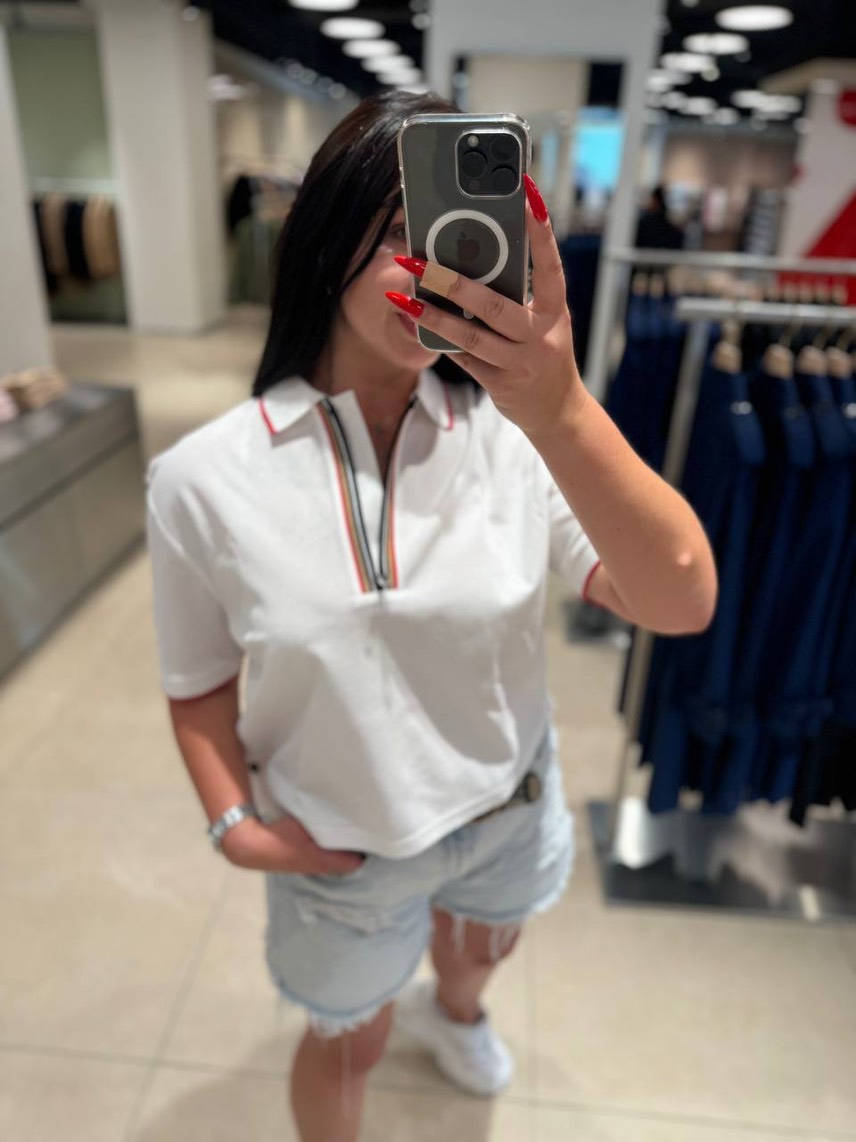 BURBERRY T-shirt and Polo side view - Women's luxury Clothes