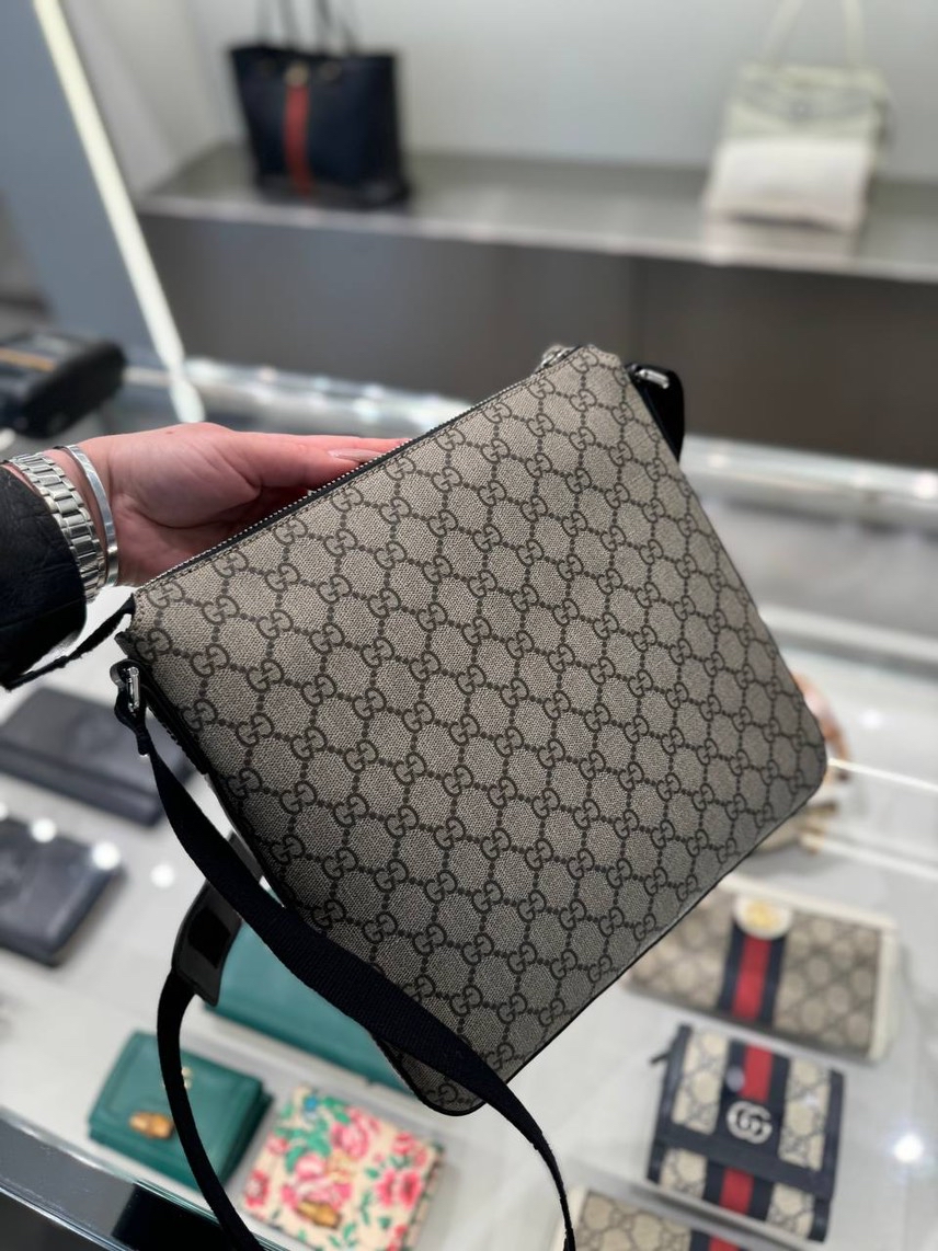 GUCCI Messenger bags side view - Men's luxury Bags