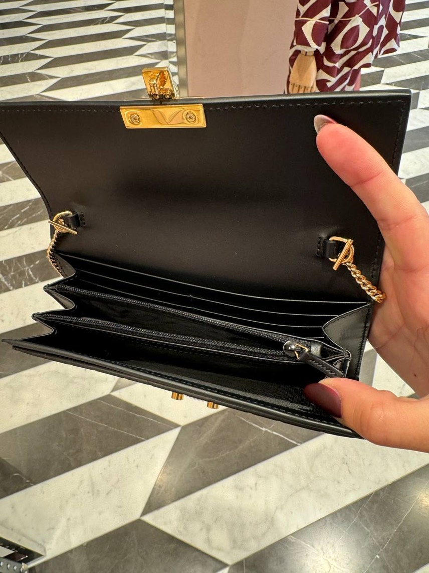 GUCCI Clutch bags side view - Women's luxury Bags