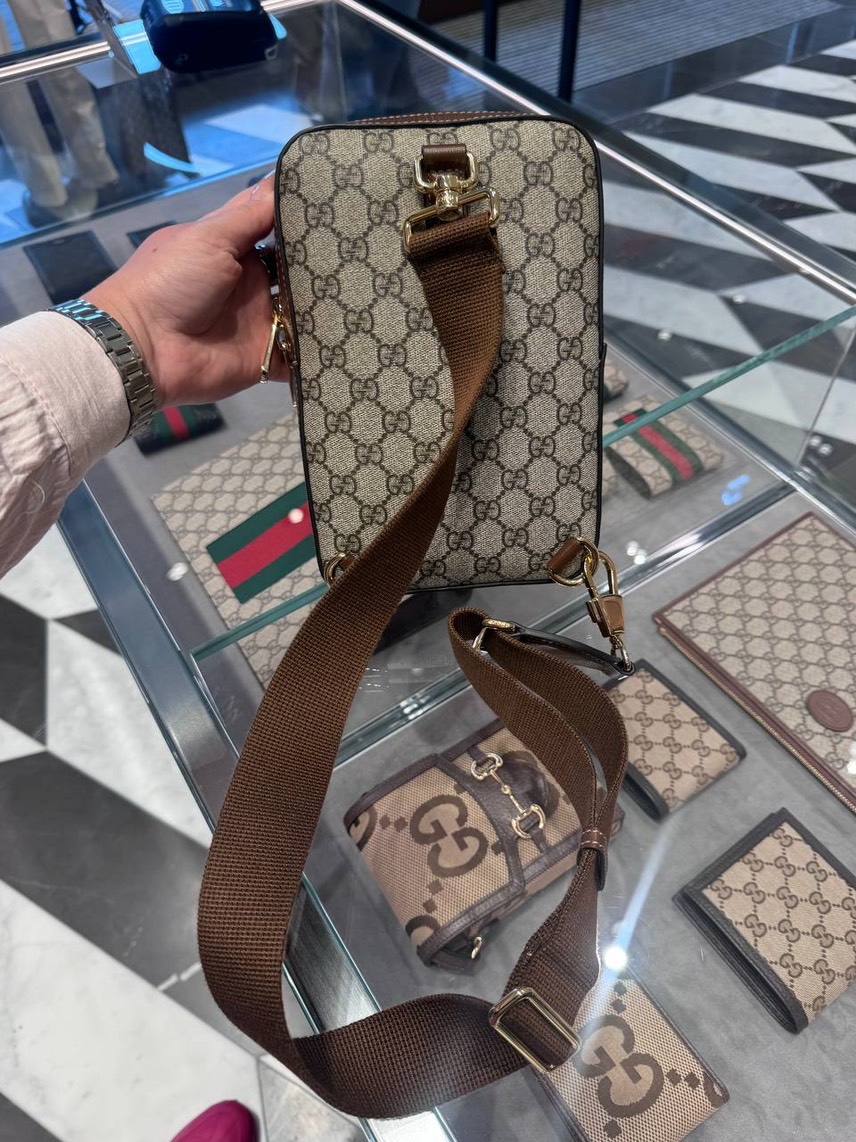 GUCCI Messenger bags side view - Men's luxury Bags