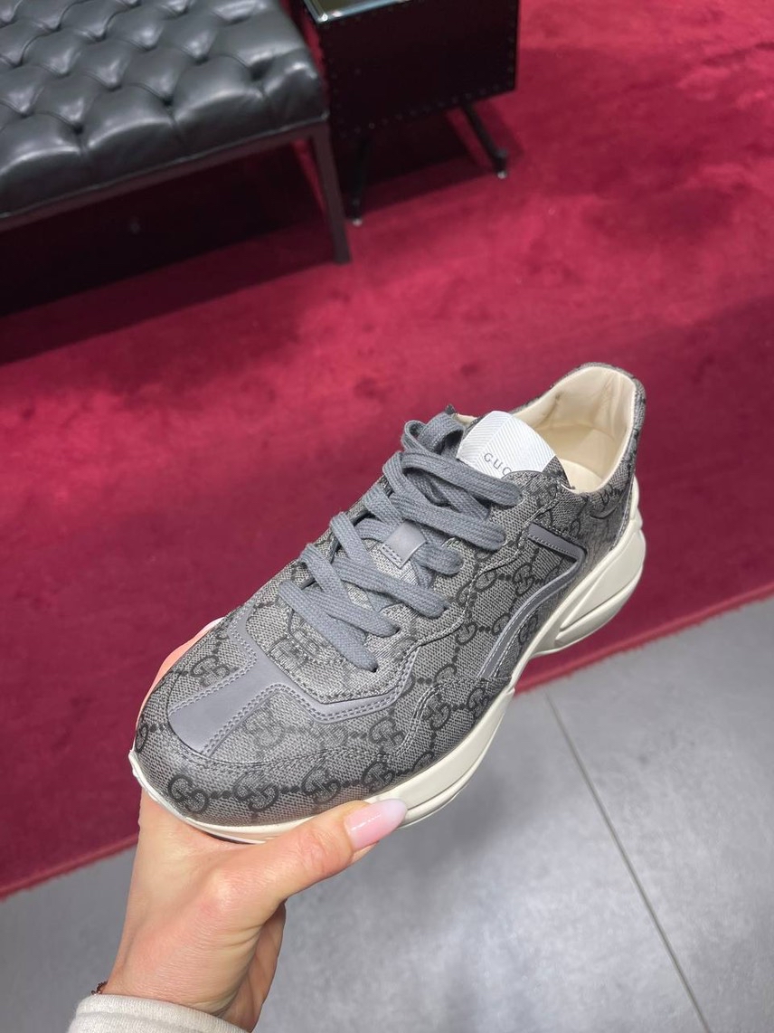 GUCCI Sneakers side view - Men's luxury Shoes