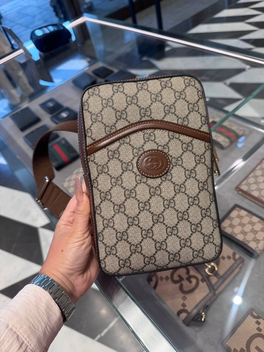 GUCCI Messenger bags front view - Men's luxury Bags