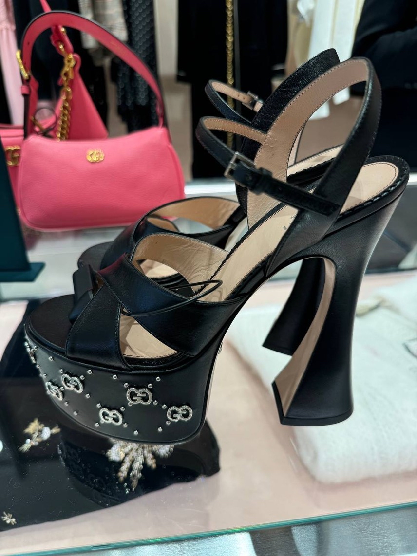 GUCCI Sandals front view - Women's luxury Shoes