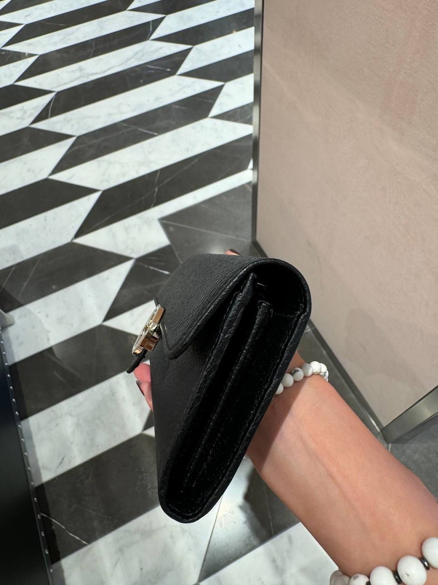 GUCCI Wallets and small leather goods side view - Women's luxury Accessories