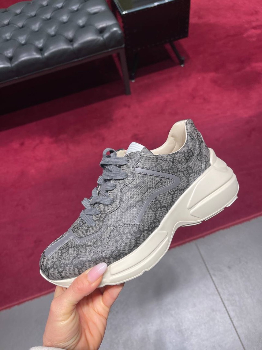 GUCCI Sneakers side view - Men's luxury Shoes