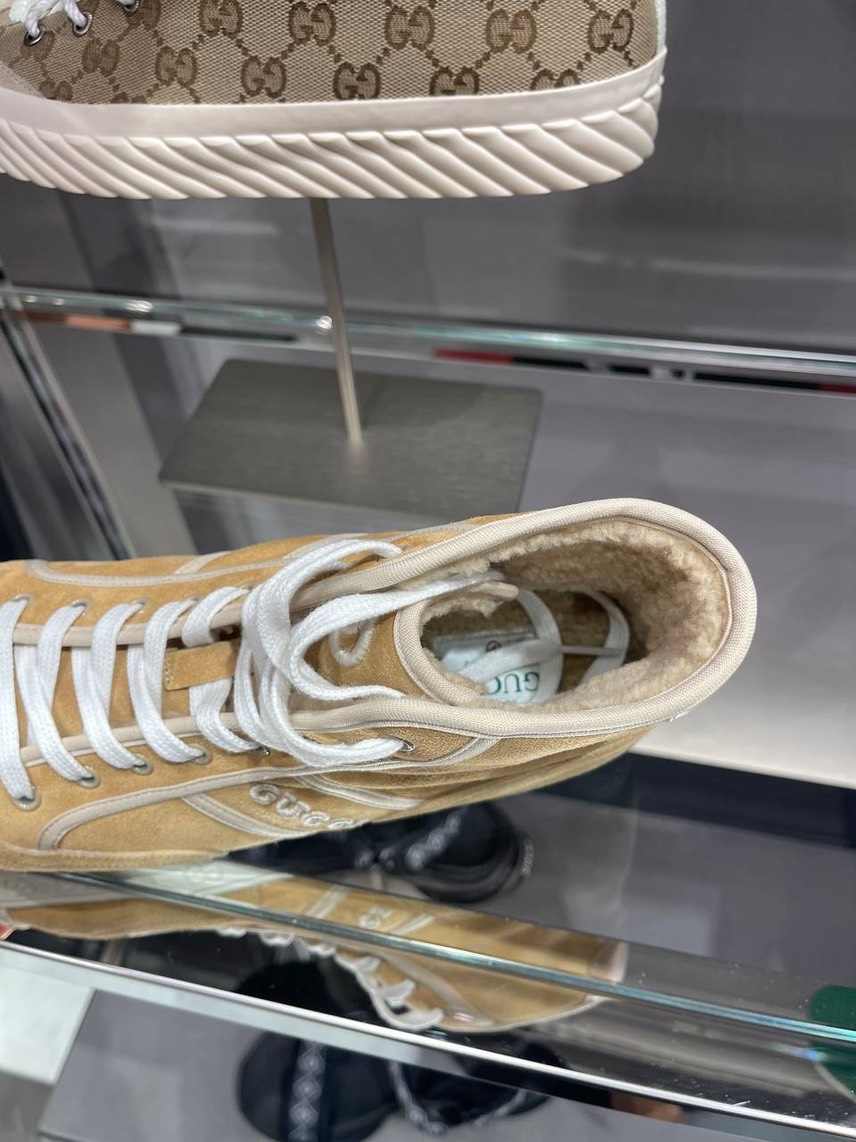 GUCCI Sneakers side view - Men's luxury Shoes