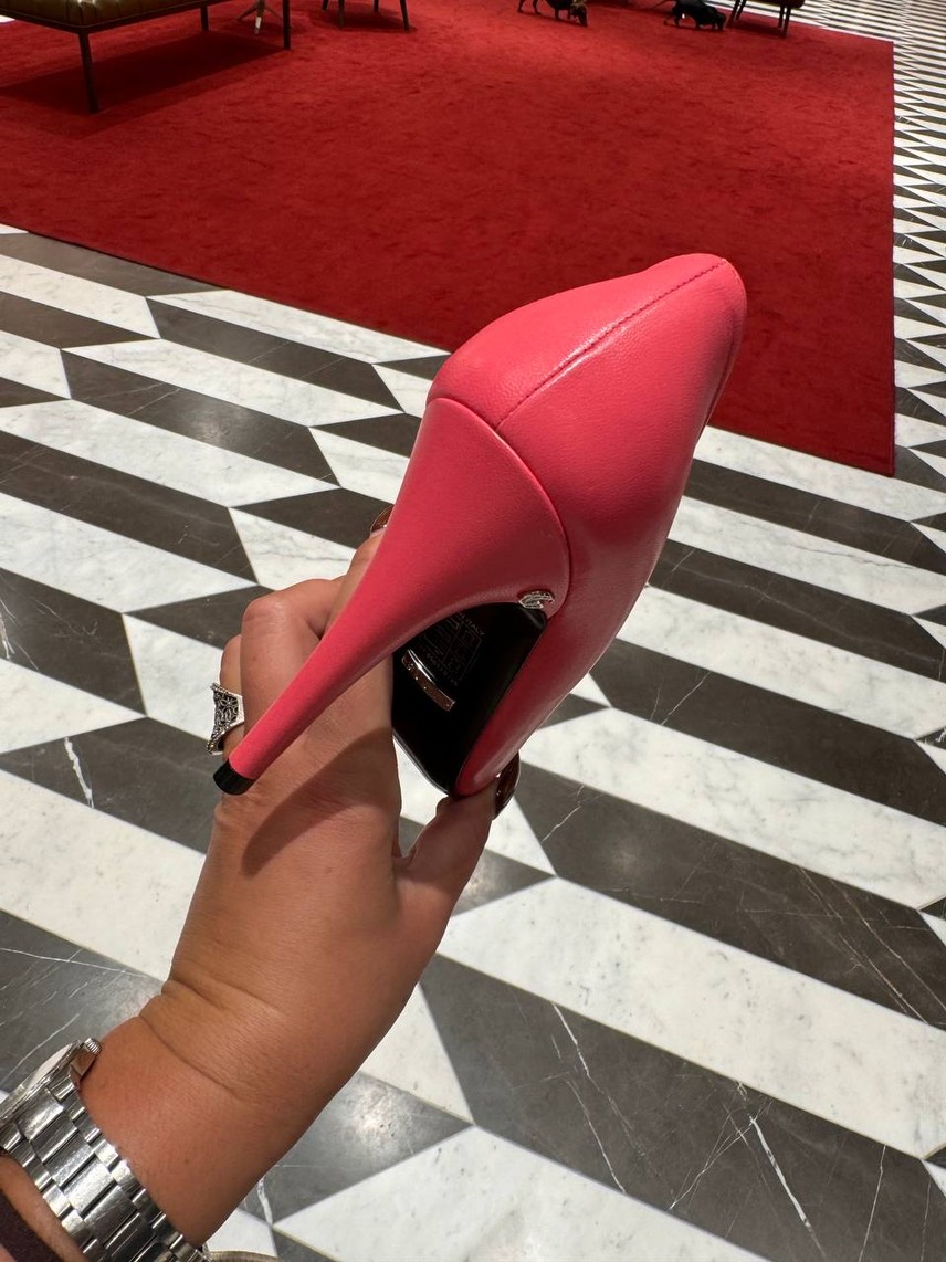 GUCCI Pumps side view - Women's luxury Shoes