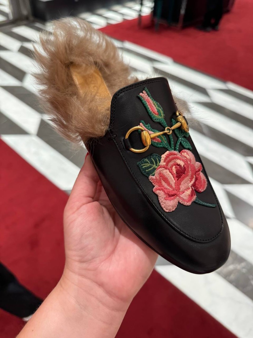 GUCCI Mules front view - Women's luxury Shoes