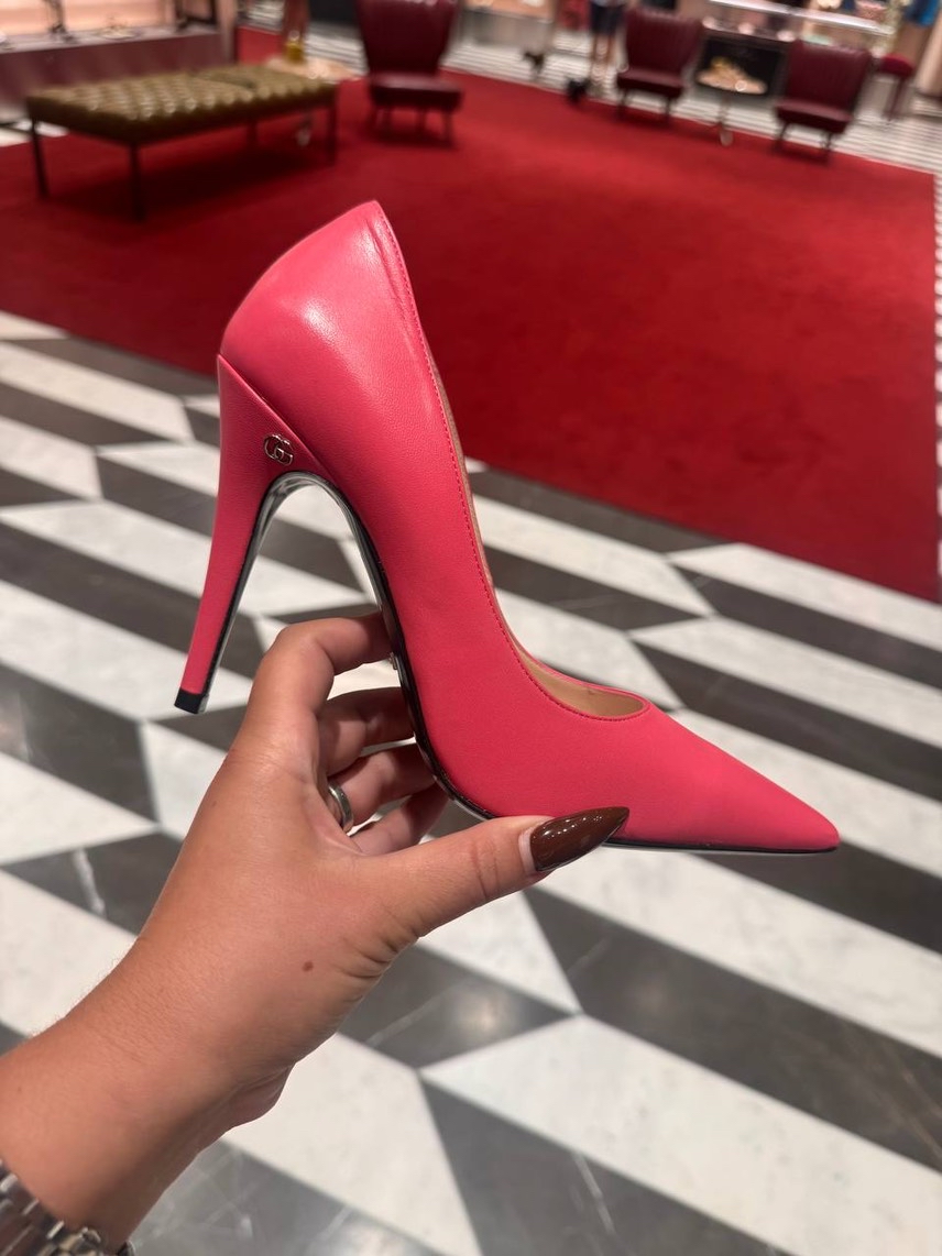 GUCCI Pumps front view - Women's luxury Shoes
