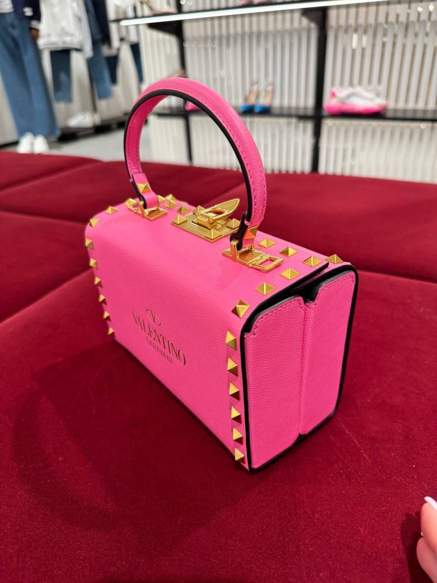 VALENTINO GARAVANI Shoulder bags side view - Women's luxury Bags