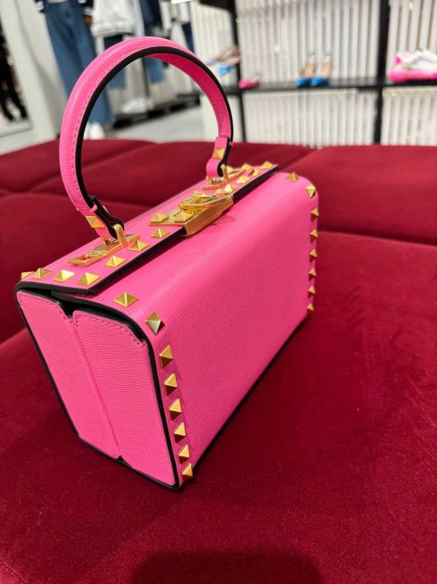 VALENTINO GARAVANI Shoulder bags side view - Women's luxury Bags