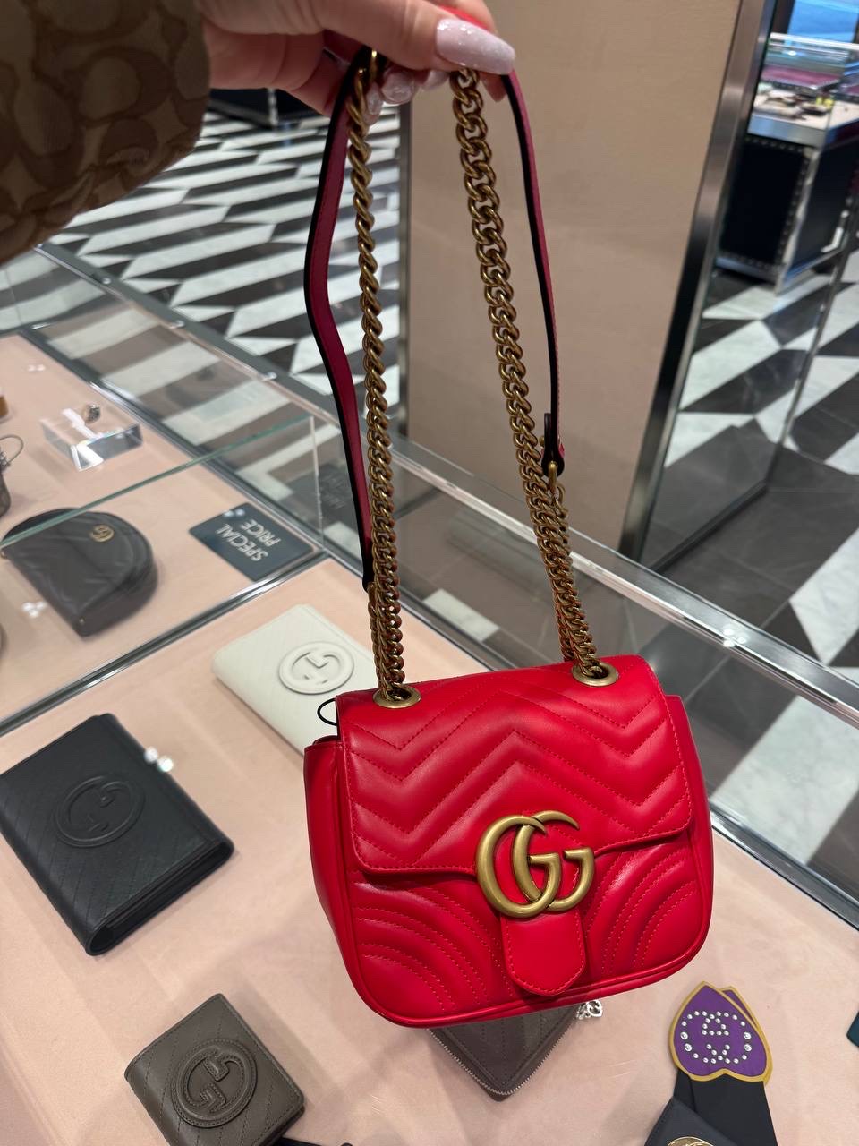 GUCCI Crossbody bags front view - Women's luxury Bags